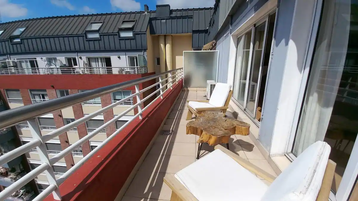 Elegante Dúplex con Piscina y Gym - Puerto Madero - Imagen 22