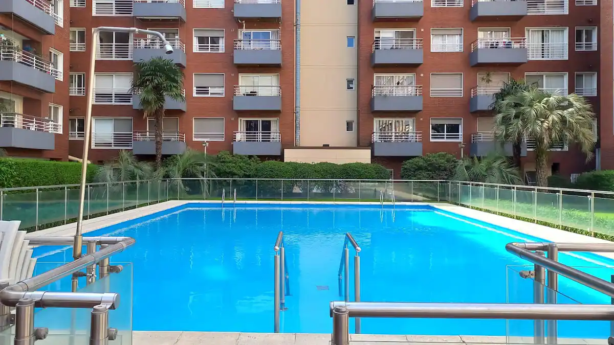 Elegante Dúplex con Piscina y Gym - Puerto Madero - Imagen 27