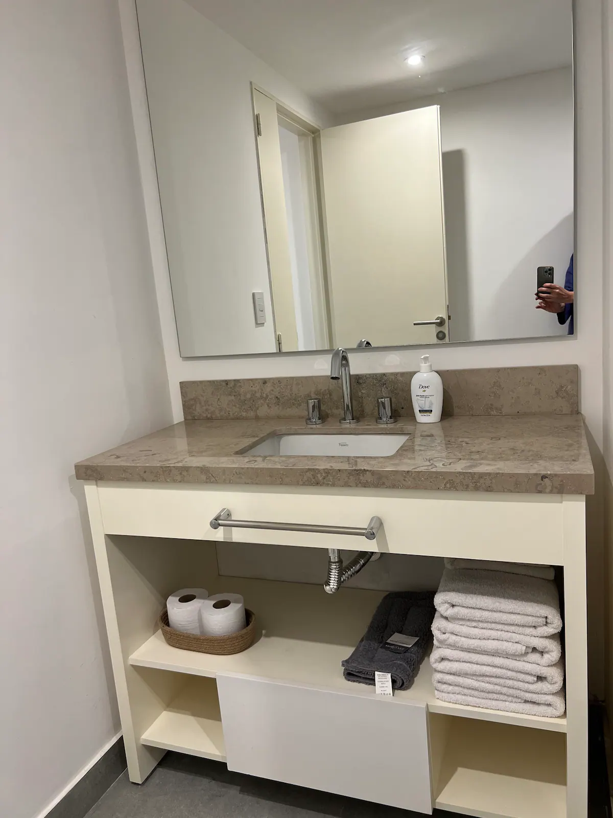 Loft Entero ACO.workspace Airbnb - Imagen 17