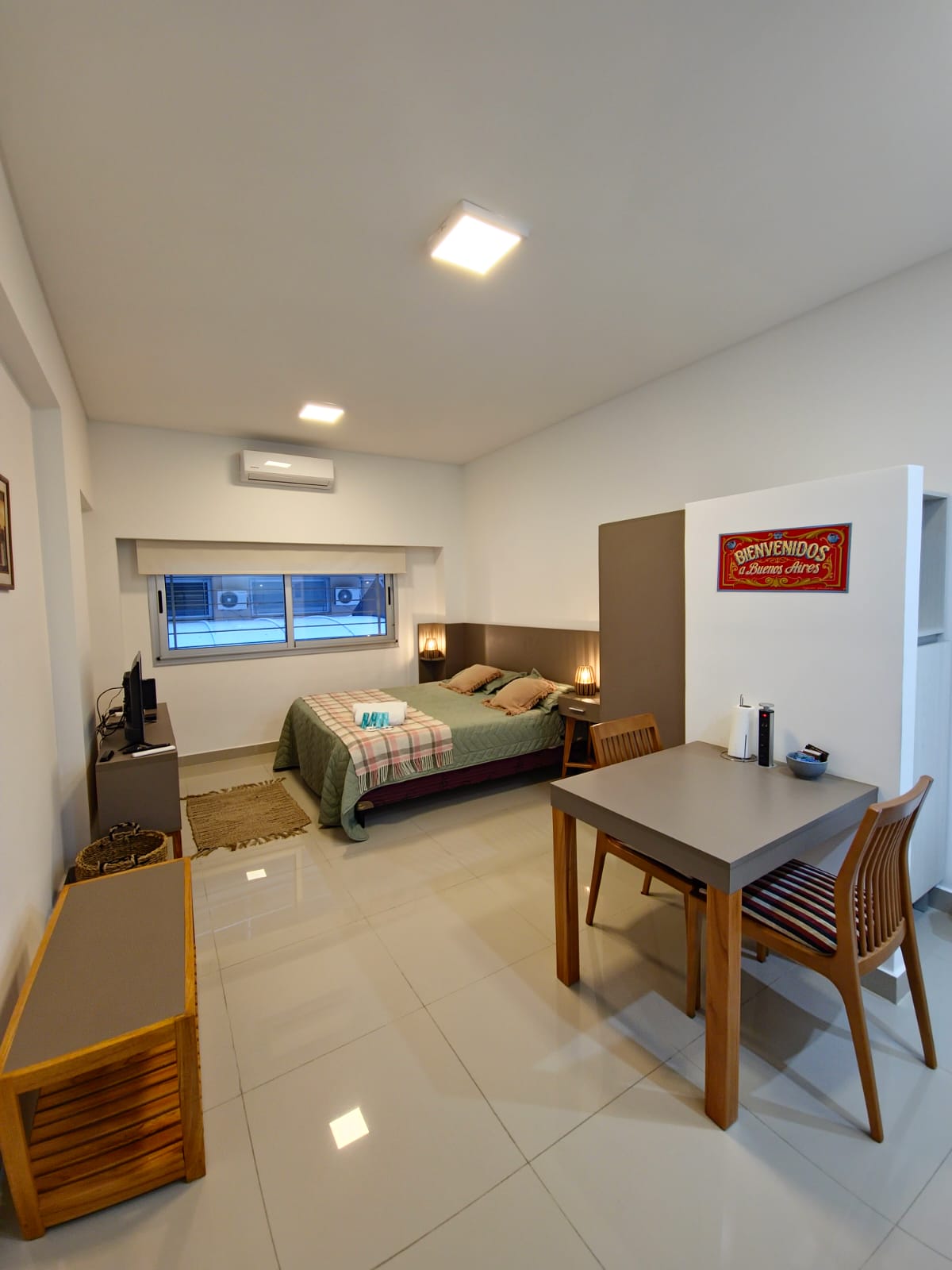 Monoambiente en Moreno al 500