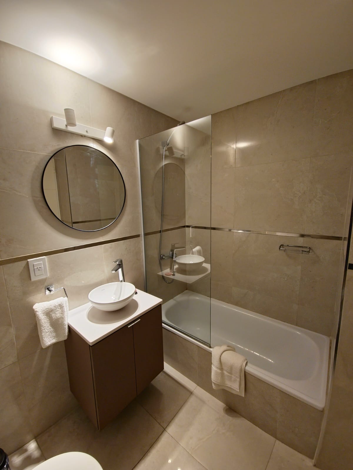 Monoambiente Amoblado con Balcón Monserrat - Imagen 12