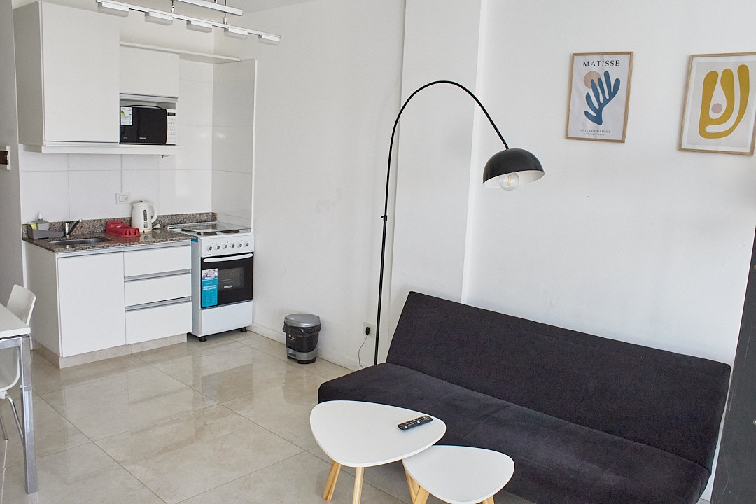 Monoambiente Amoblado con Balcón en  Monserrat - Imagen 17