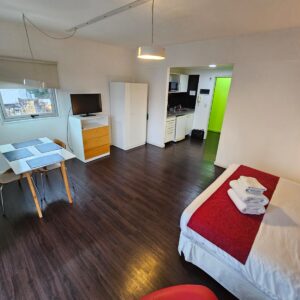 Monoambiente con Balcón Dorrego 2400