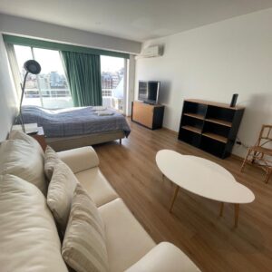 Monoambiente con Balcón en Monserrat